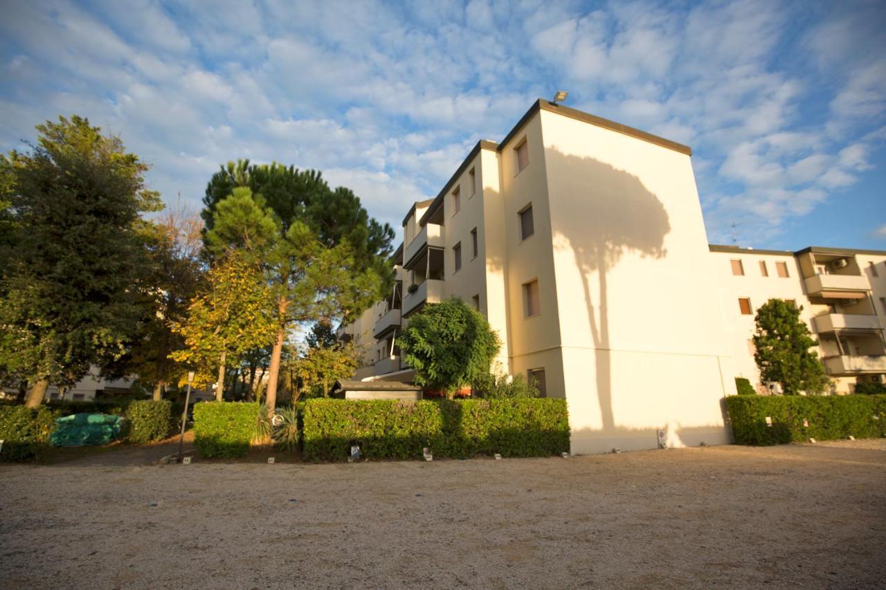 Residence 3 D Lido di Spina Exterior foto